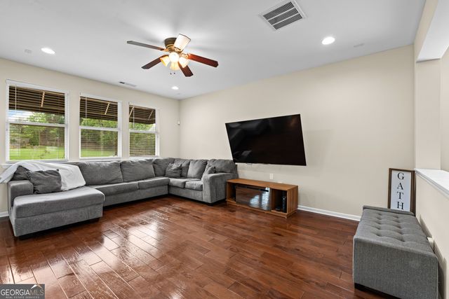 145 Paxton Place, Newnan, GA 30263