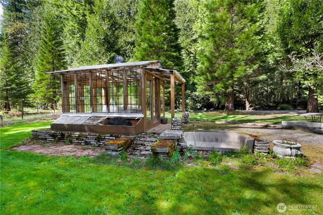 9088 Kendall Road, Sumas, WA 98295