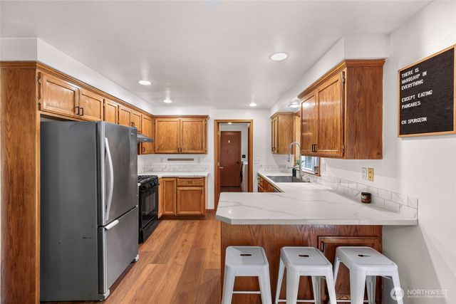 9088 Kendall Road, Sumas, WA 98295