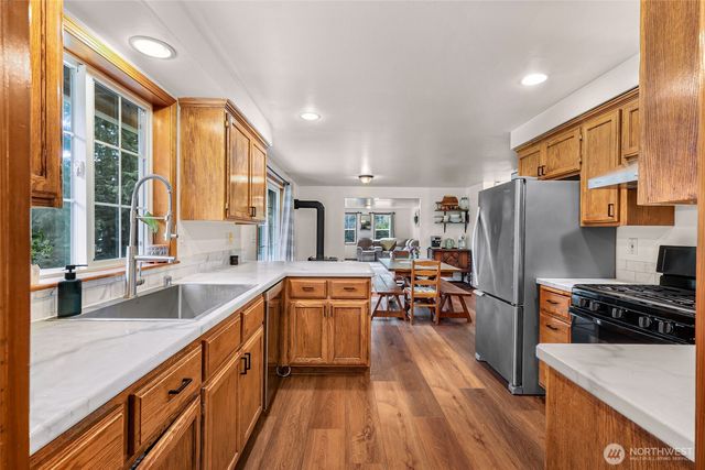 9088 Kendall Road, Sumas, WA 98295