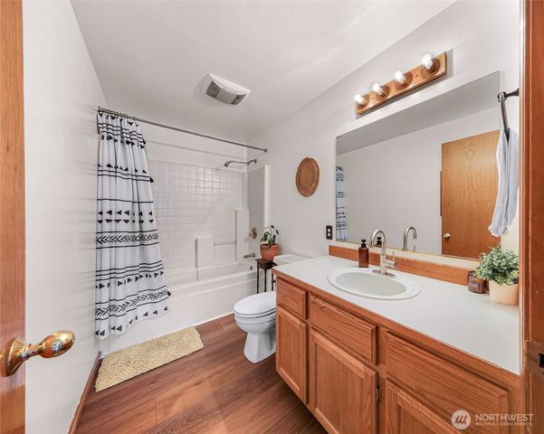 9088 Kendall Road, Sumas, WA 98295