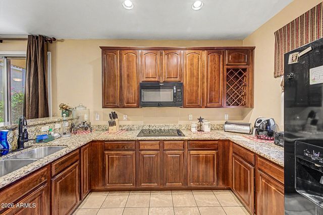 6342 W VALENCIA Drive, Laveen, AZ 85339