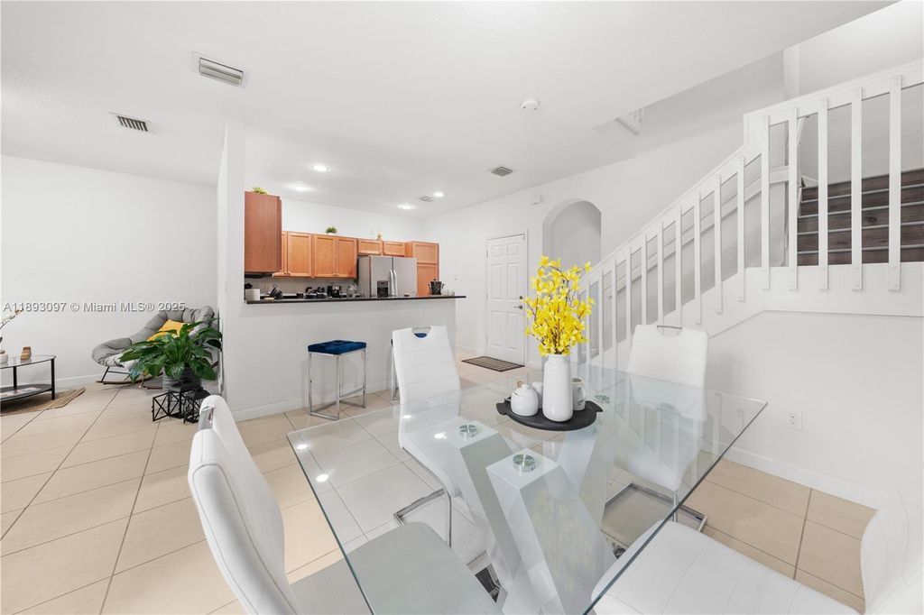 16958 SW 92nd St 16958, Miami, FL 33196