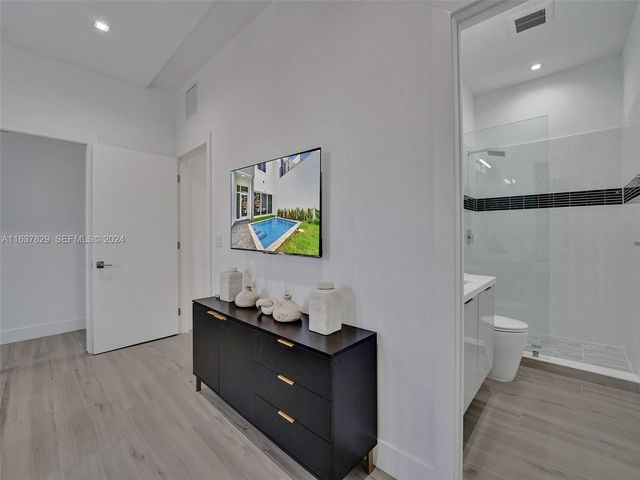 1222 NE 15th Avenue, Fort Lauderdale, FL 33304