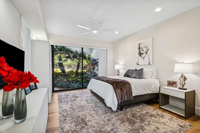 5221 Estates Drive, Delray Beach, FL 33445