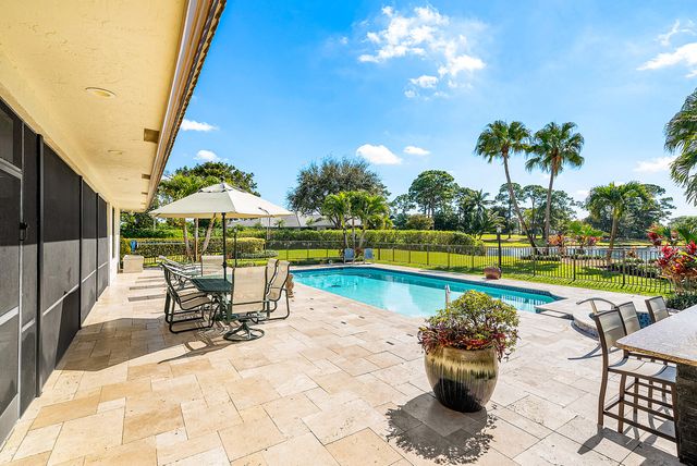 5221 Estates Drive, Delray Beach, FL 33445