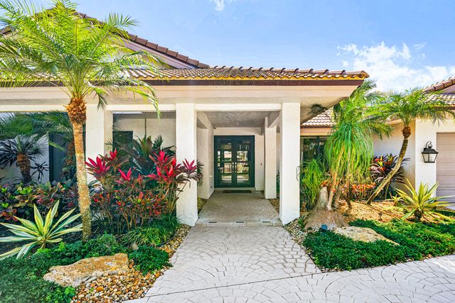 5221 Estates Drive, Delray Beach, FL 33445