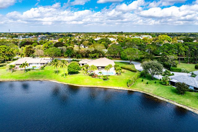 5221 Estates Drive, Delray Beach, FL 33445