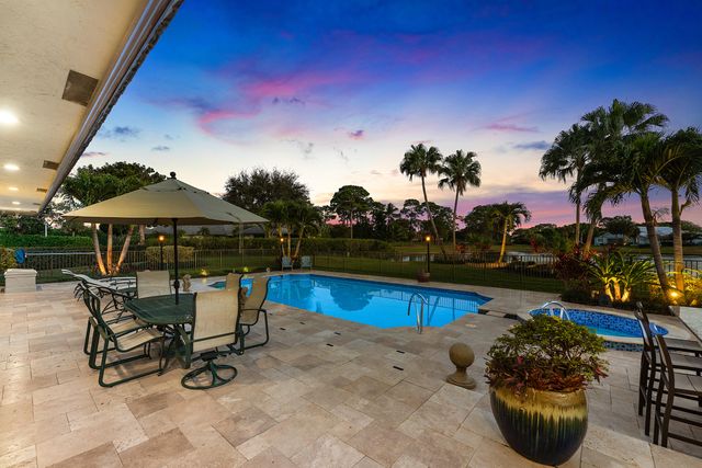 5221 Estates Drive, Delray Beach, FL 33445