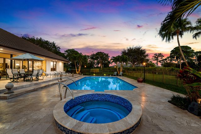 5221 Estates Drive, Delray Beach, FL 33445