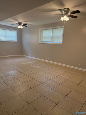 3510 Cable Street NW, Huntsville, AL 35810