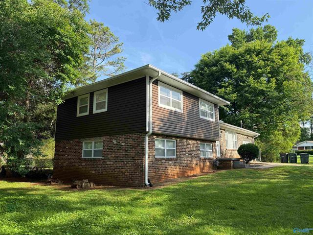 3510 Cable Street NW, Huntsville, AL 35810