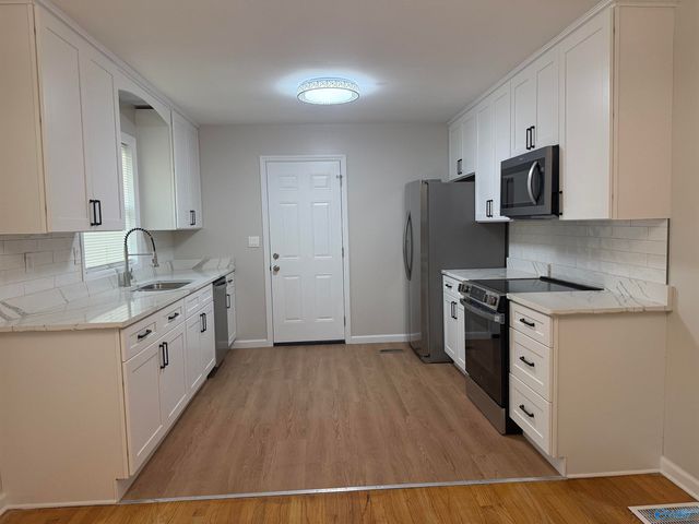 3510 Cable Street NW, Huntsville, AL 35810