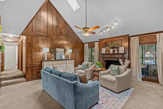 1108 Victoria Ave, Dothan, AL 36303