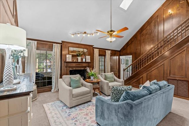 1108 Victoria Ave, Dothan, AL 36303