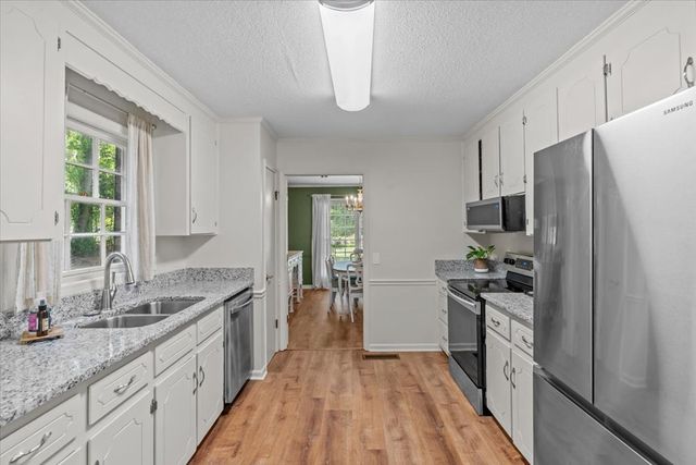1108 Victoria Ave, Dothan, AL 36303
