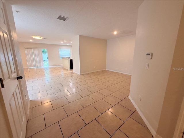 307 PRICKLE PEAR COURT 64, Orlando, FL 32824