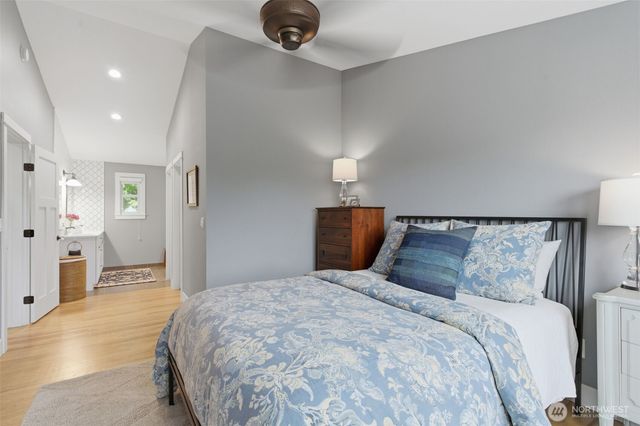 1356 Lena Place NE, Poulsbo, WA 98370