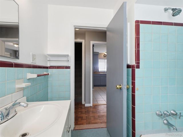 11681 Rosemont Avenue, Detroit, MI 48228
