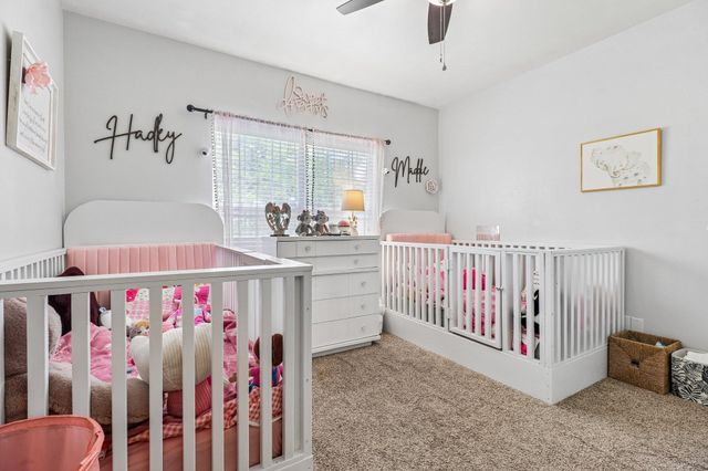 241 Laura LN, Bastrop, TX 78602