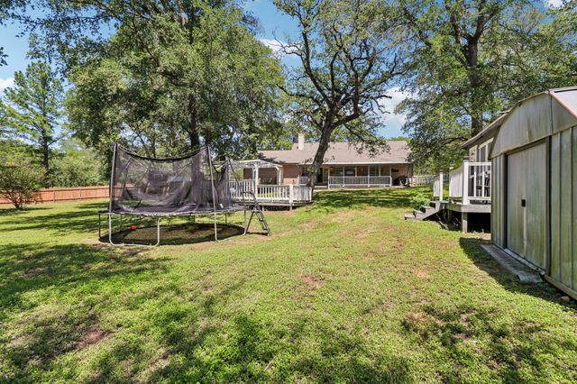 241 Laura LN, Bastrop, TX 78602