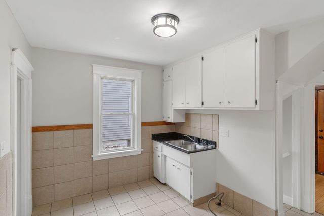 1302 Hewitt Avenue, Saint Paul, MN 55104