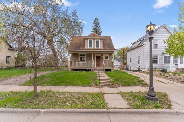 1302 Hewitt Avenue, Saint Paul, MN 55104