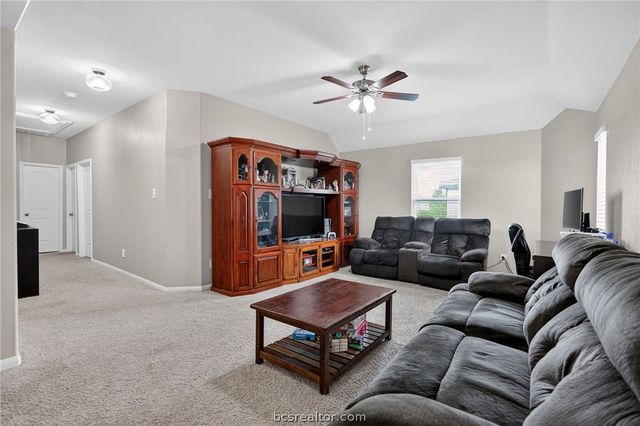 4718 Milagro Loop, Bryan, TX 77807