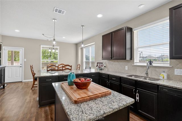 4718 Milagro Loop, Bryan, TX 77807