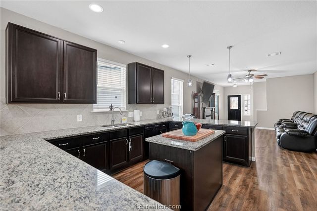 4718 Milagro Loop, Bryan, TX 77807