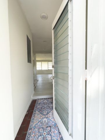 422 N Broadway, Lantana, FL 33462