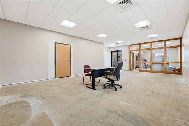 2873 W Hardies Rd, Hampton, PA 15044