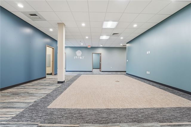 2873 W Hardies Rd, Hampton, PA 15044