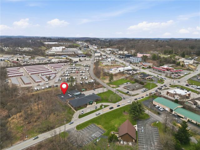 2873 W Hardies Rd, Hampton, PA 15044