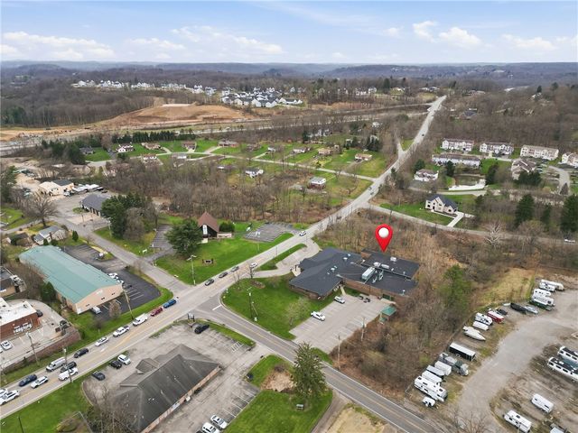 2873 W Hardies Rd, Hampton, PA 15044