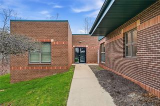 2873 W Hardies Rd, Hampton, PA 15044