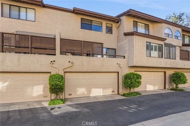 10 Deerpath, Pomona, CA 91766