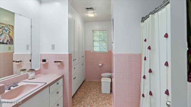 716 Line Drive, Forest, MS 39074