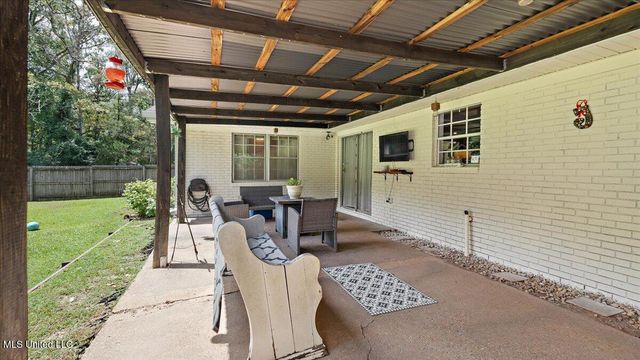 716 Line Drive, Forest, MS 39074