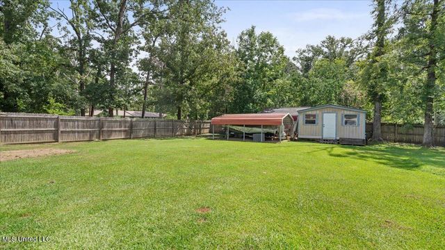 716 Line Drive, Forest, MS 39074