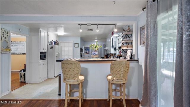 716 Line Drive, Forest, MS 39074