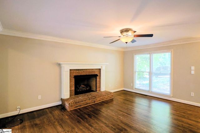 109 Deer Spring Lane, Simpsonville, SC 29680