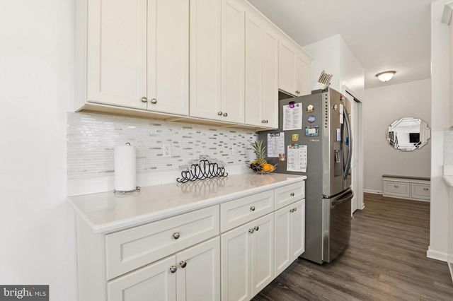 1 CHAMPLAIN ST, Sicklerville, NJ 08081