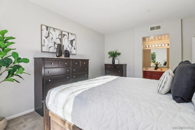 2801 Escala Cir, San Diego, CA 92108