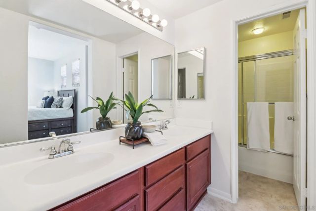 2801 Escala Cir, San Diego, CA 92108