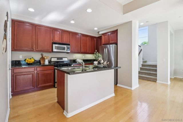 2801 Escala Cir, San Diego, CA 92108