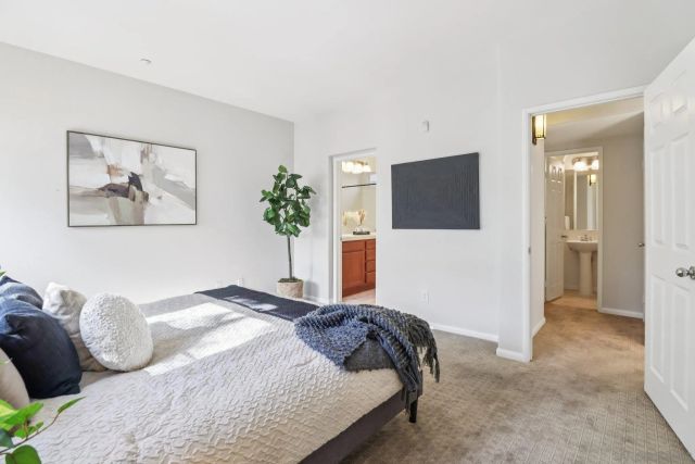 2801 Escala Cir, San Diego, CA 92108