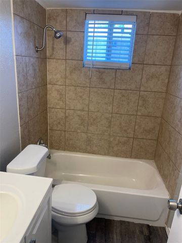 5526 Reiger Avenue 104, Dallas, TX 75214