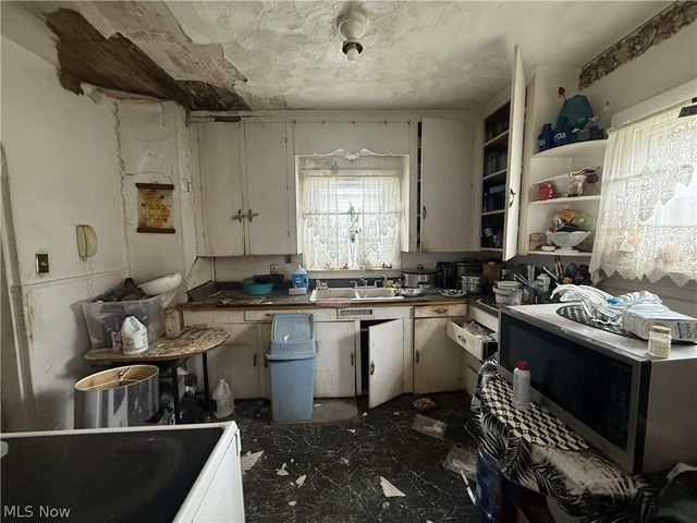 1344 Glenwood Avenue SE, Massillon, OH 44646