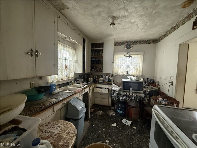 1344 Glenwood Avenue SE, Massillon, OH 44646